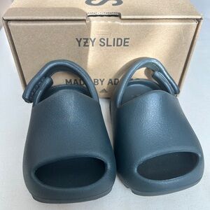 YEEZY “YZY” Baby Slides